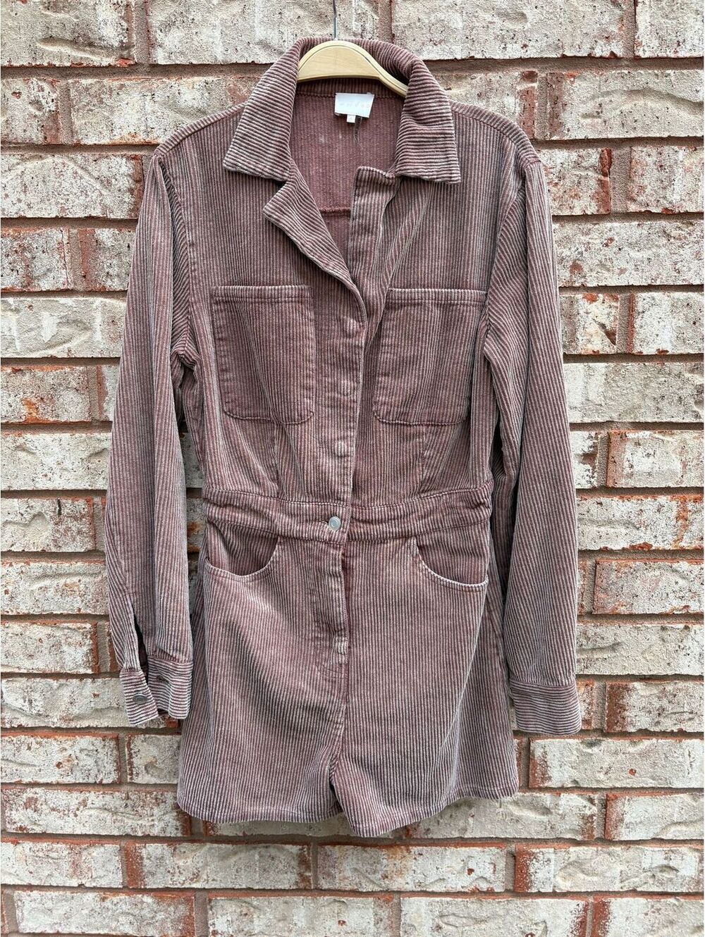 #95 entro corduroy romper size S